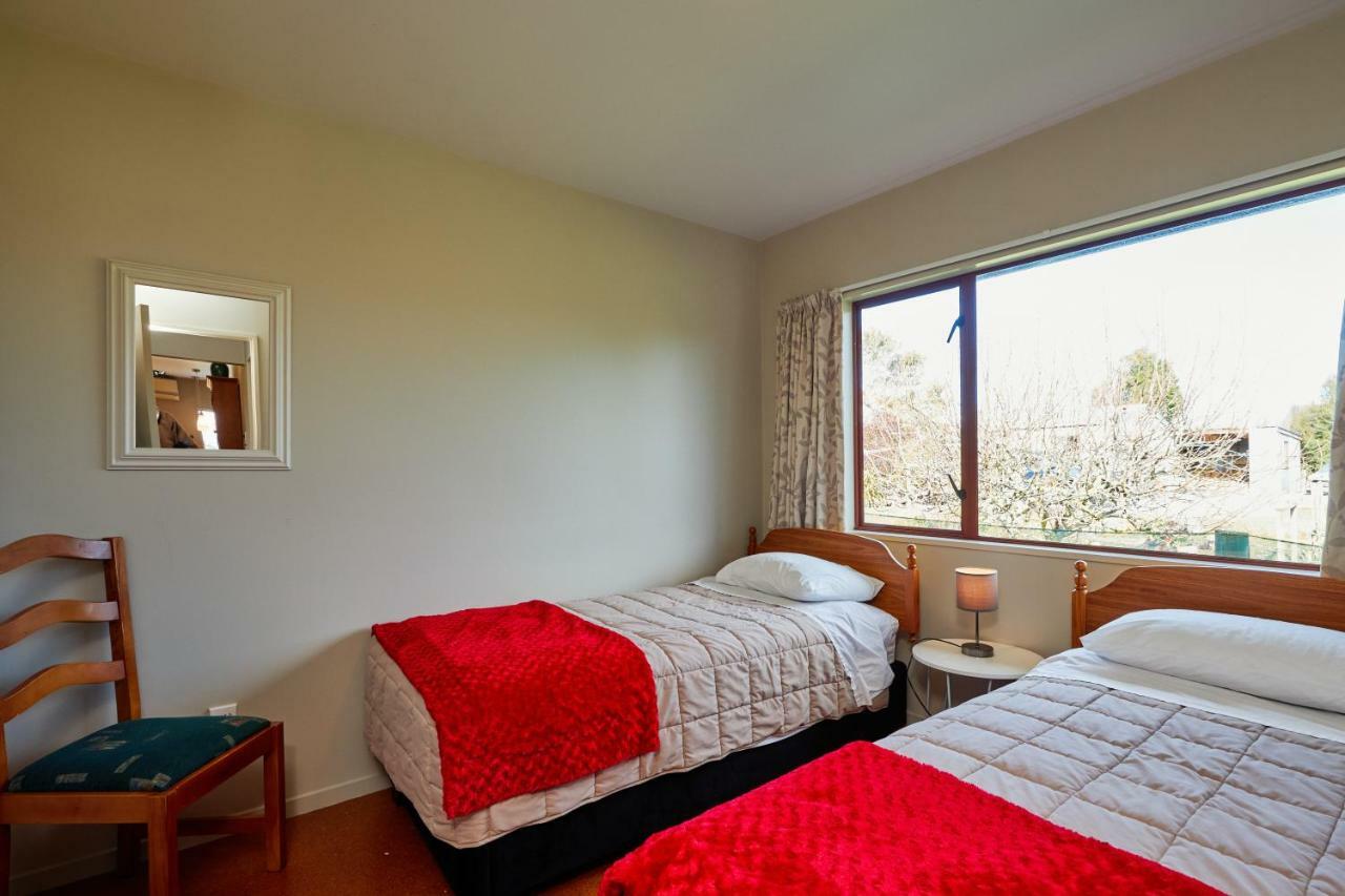 קאיקורה Brook House B&B & Cottages מראה חיצוני תמונה