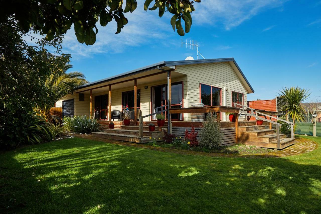 קאיקורה Brook House B&B & Cottages מראה חיצוני תמונה